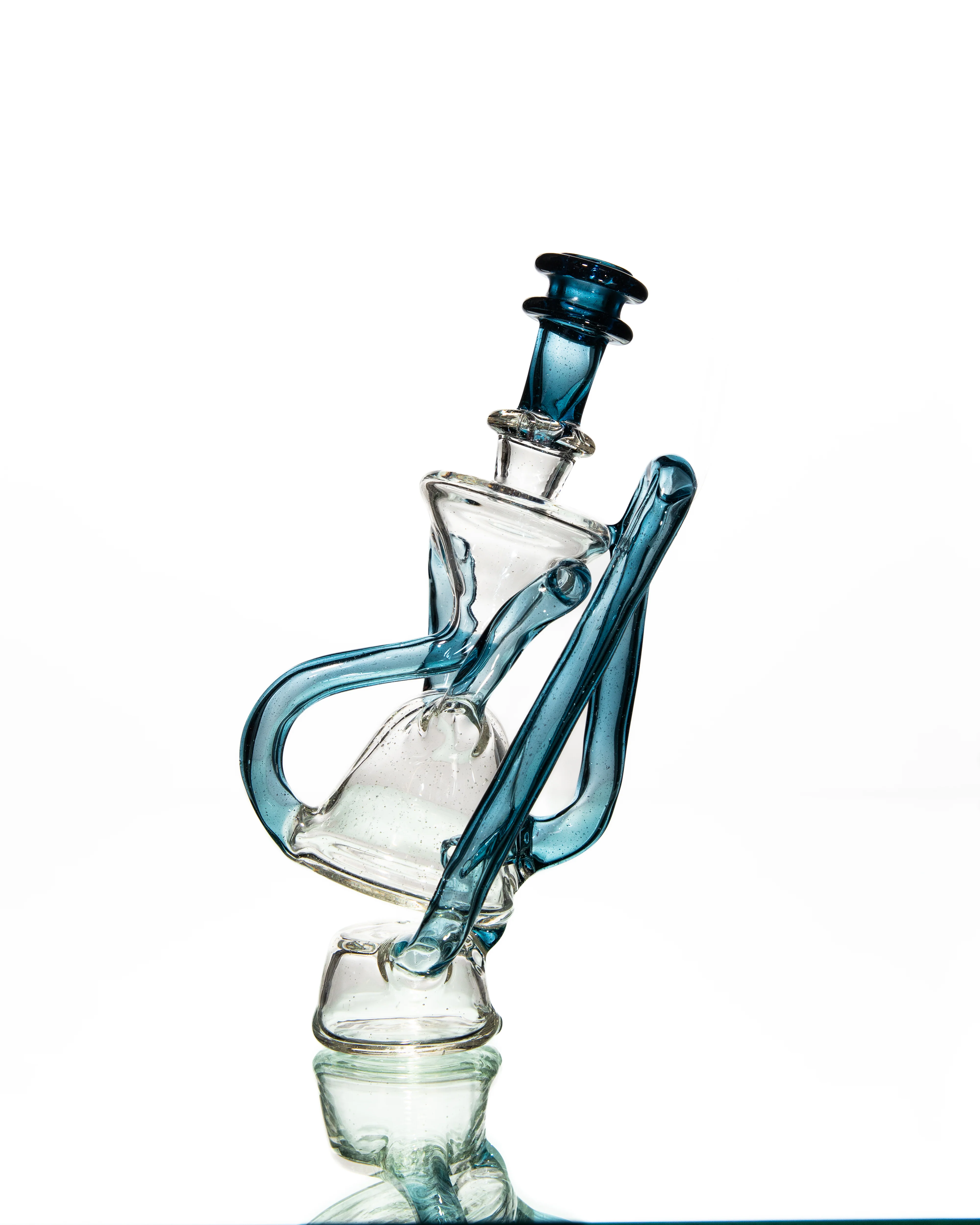 ManChild Glass - Puffco Duel Floater - Lucy & Atomic Stardust (UV) - Image 3