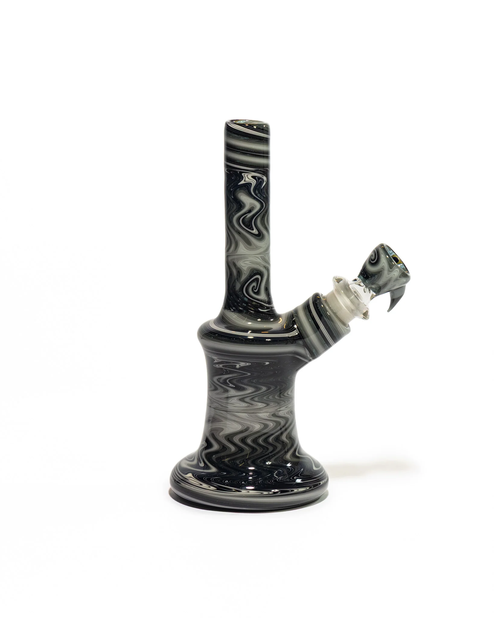 Gobs Glass - Re Wig-Wag Bong - Black & White - Image 6