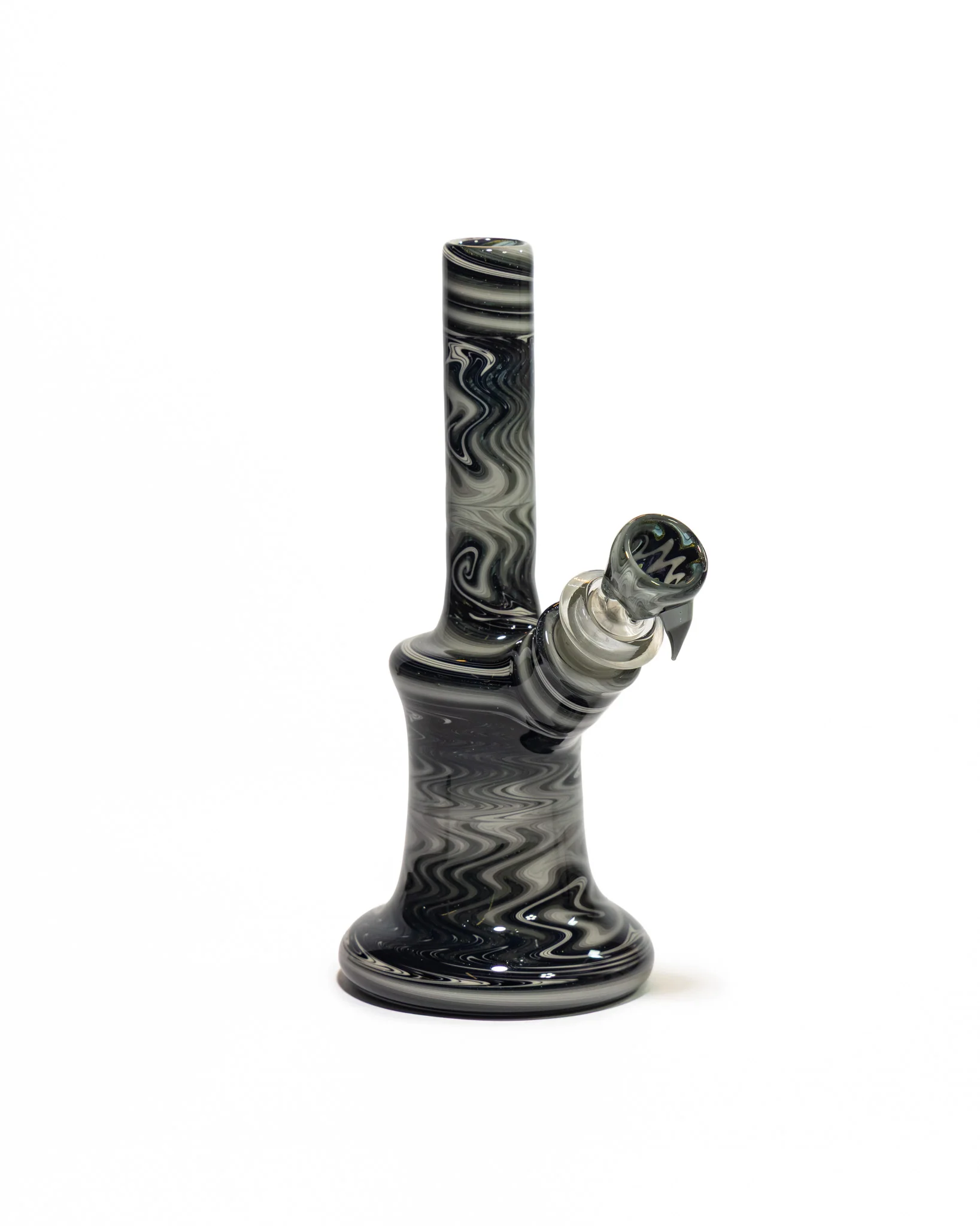 Gobs Glass - Re Wig-Wag Bong - Black & White - Image 7