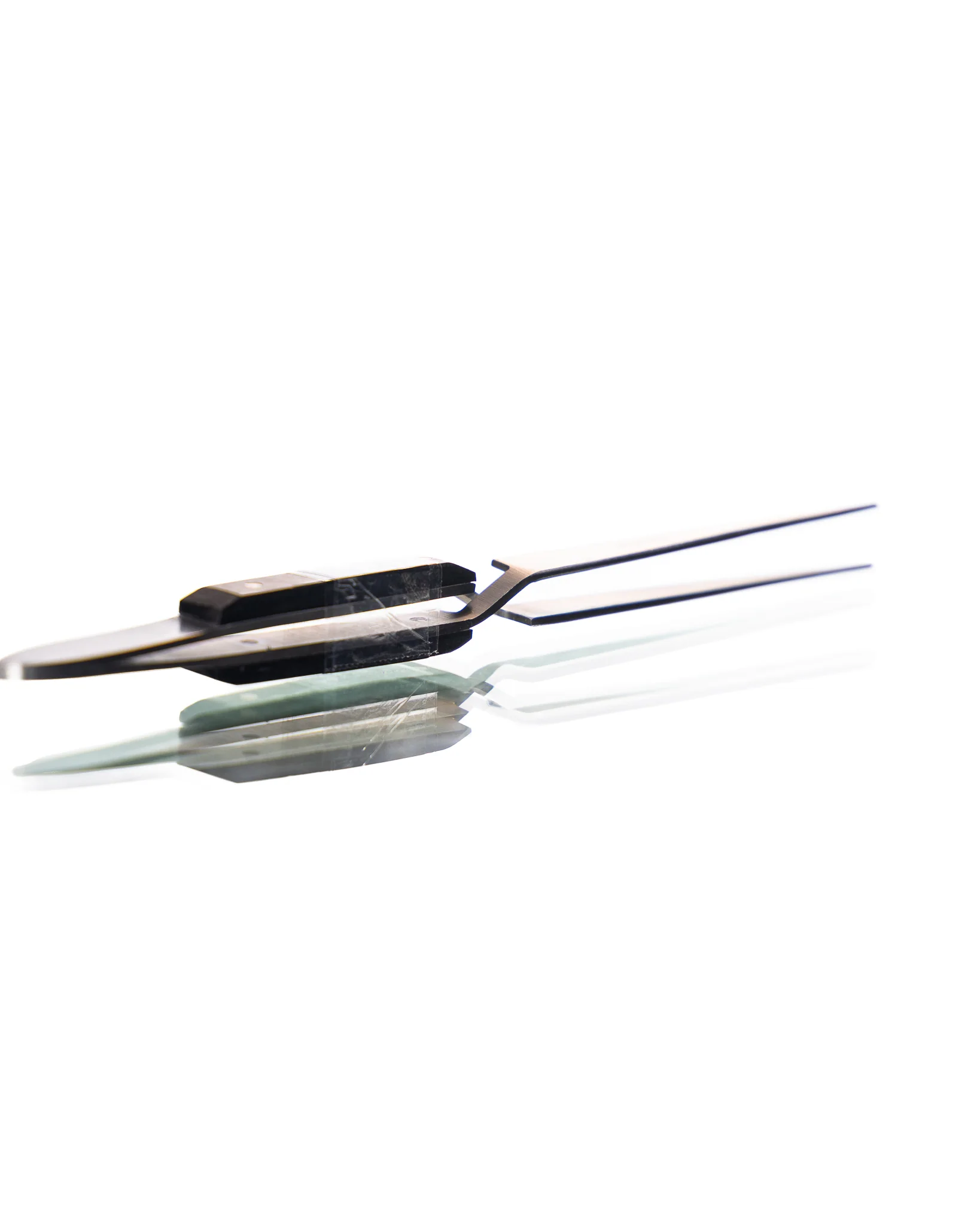 Reverse Tweezers - Image 4